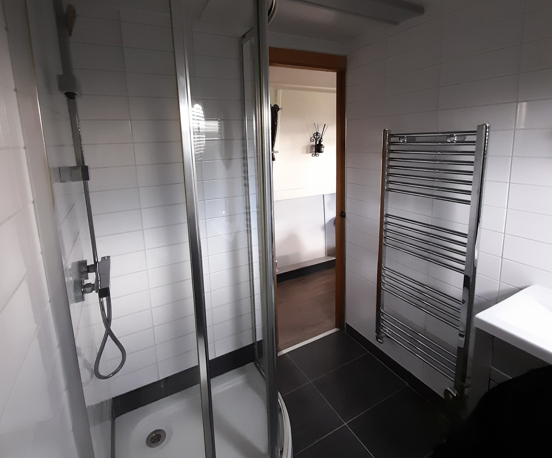 08-shower-1