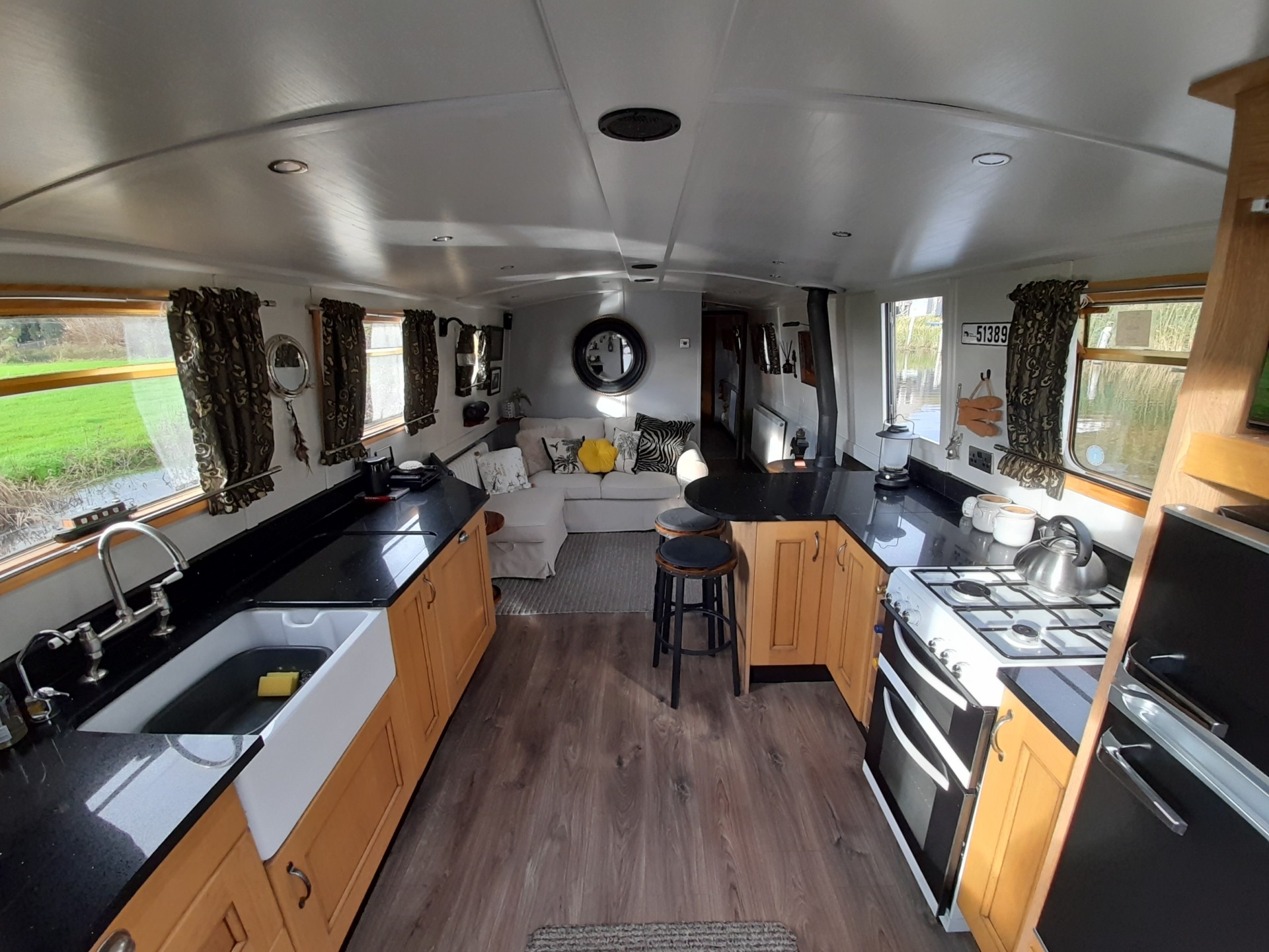 091-galley-through